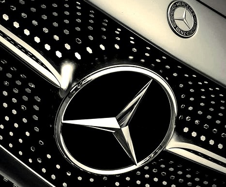 Mercedes-Benz CLA Diamond grille